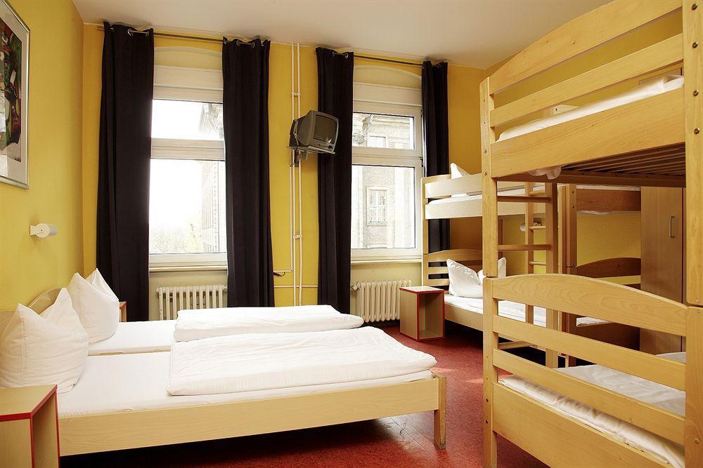 Acama Hotel & Hostel Schoeneberg Berlin Ngoại thất bức ảnh