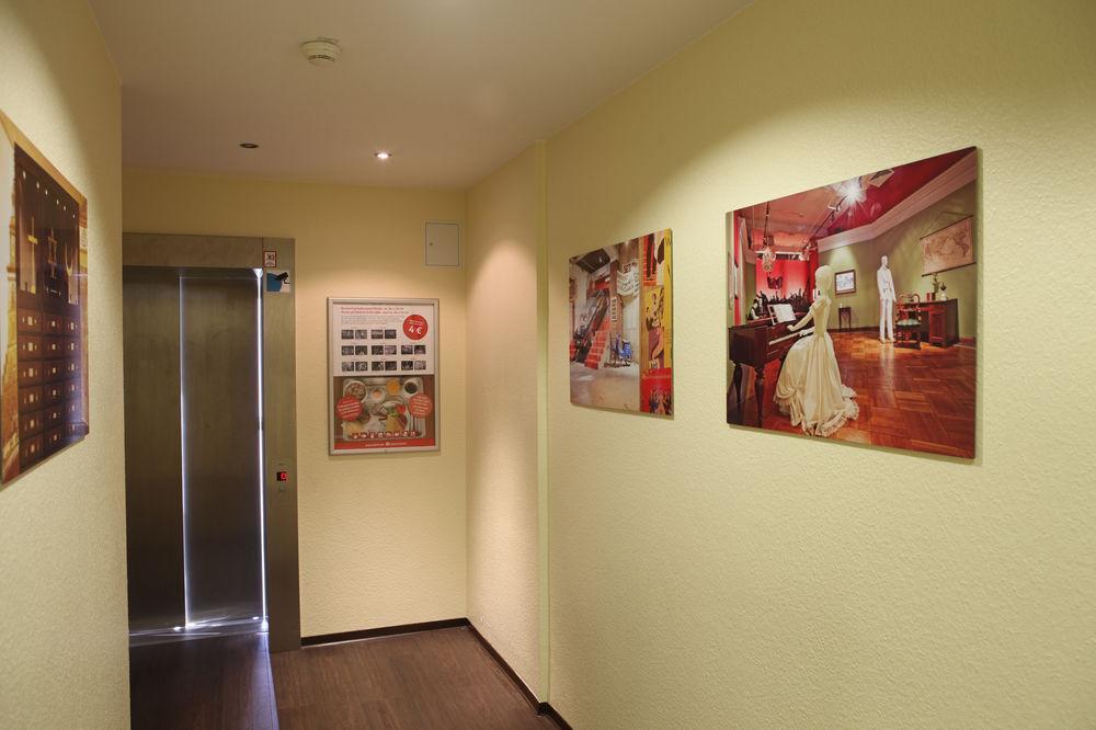 Acama Hotel & Hostel Schoeneberg Berlin Ngoại thất bức ảnh