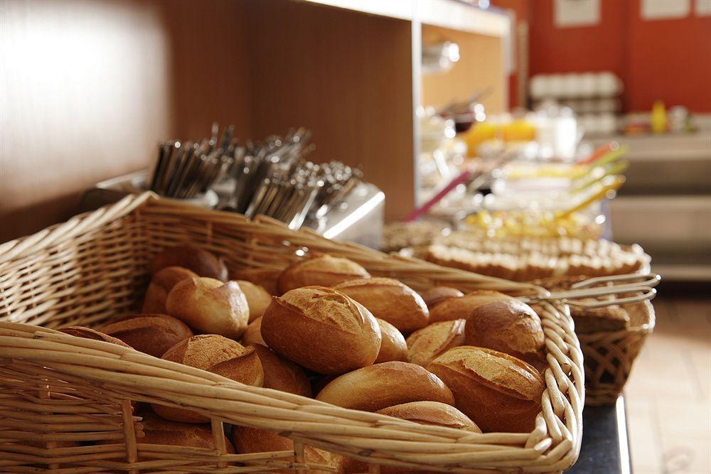 Acama Hotel & Hostel Schoeneberg Berlin Ngoại thất bức ảnh