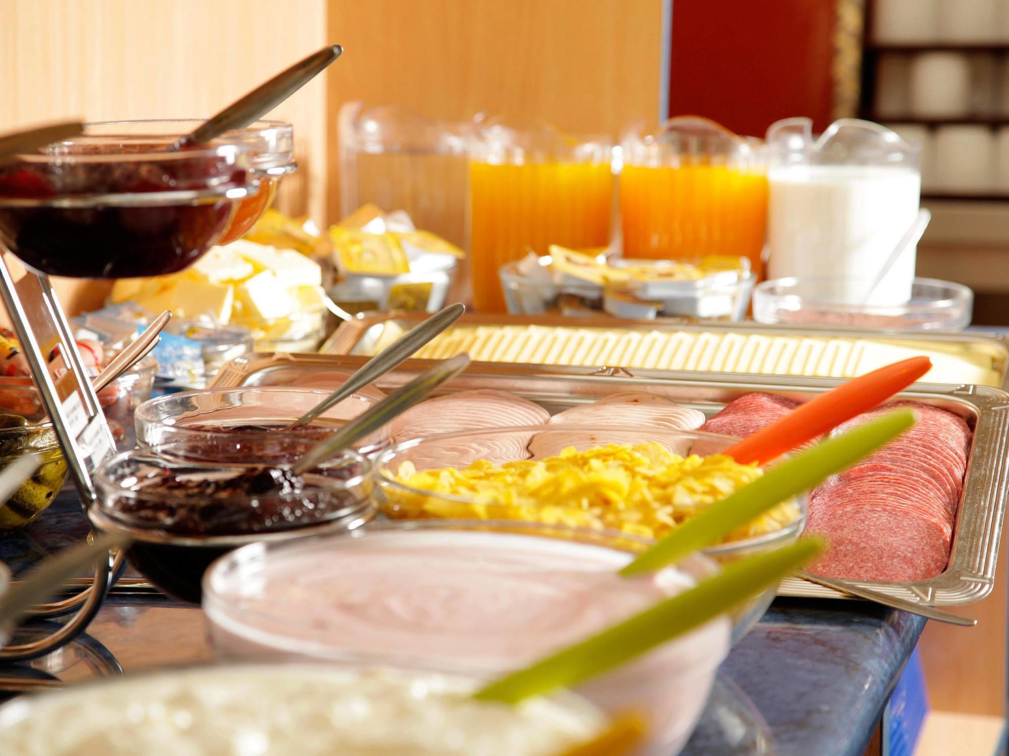 Acama Hotel & Hostel Schoeneberg Berlin Ngoại thất bức ảnh